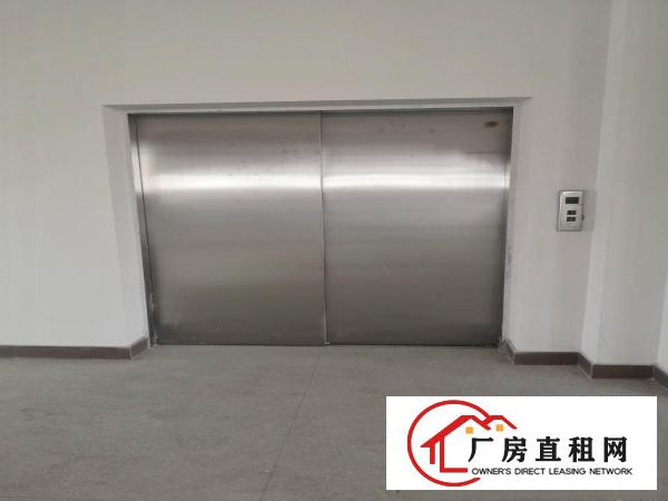  横沥镇三江新出楼上原房东厂房600平方带部分装修直租