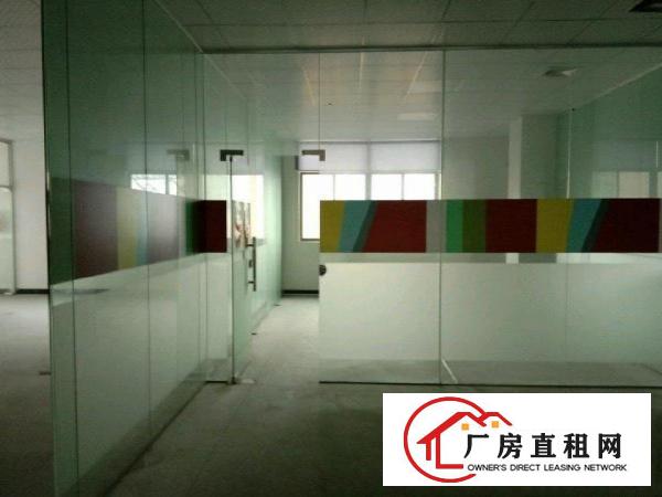 竹园精装修二楼2600平方厂房出租，空地大