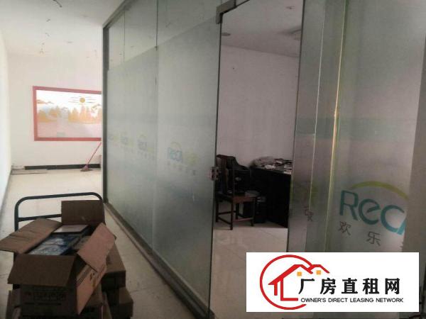  寮步镇西溪大进工业园1500平方工业厂房出租，现成装修