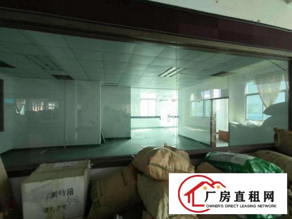  寮步刘屋巷带装修标准独院厂房800平方出租.