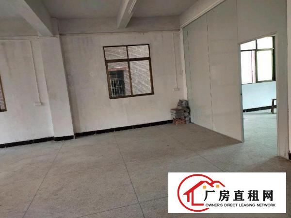  小厂房出租，带装修，