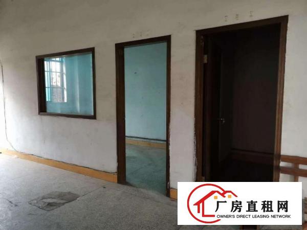  原房东出租一楼300平方，大马路边上，交通便利