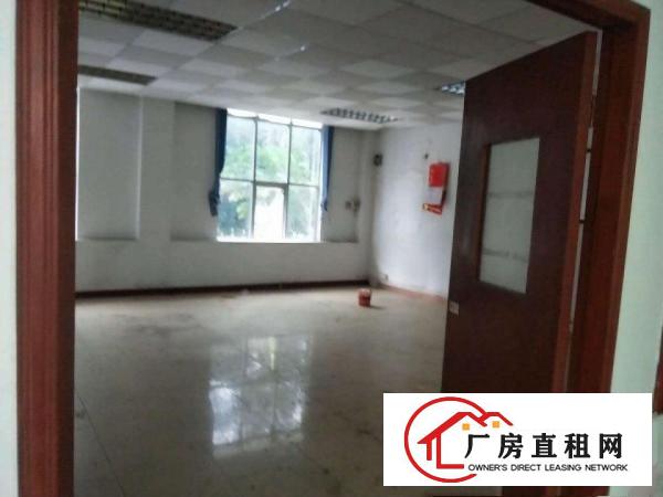  一手房东。无公摊1600平方出租，快拿起电话联系我吧。