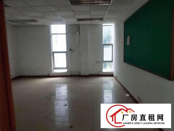  一手房东。无公摊1600平方出租，快拿起电话联系我吧。