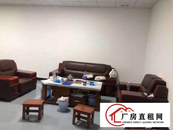  寮步华南城分租一楼460平，楼上1465平豪华装修全新地坪漆