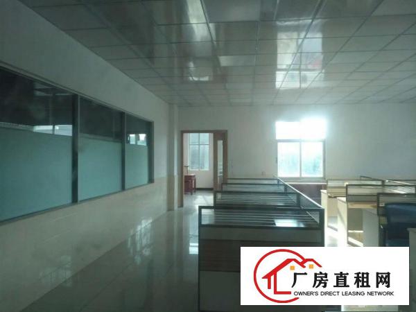  东莞寮步工业园区分租一整层1800平方现成装修水电齐全