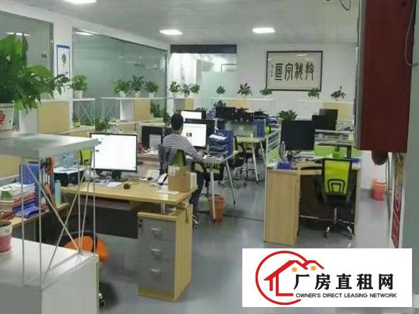  寮步岭厦即将空出二楼整层600平方，精装修，九成新