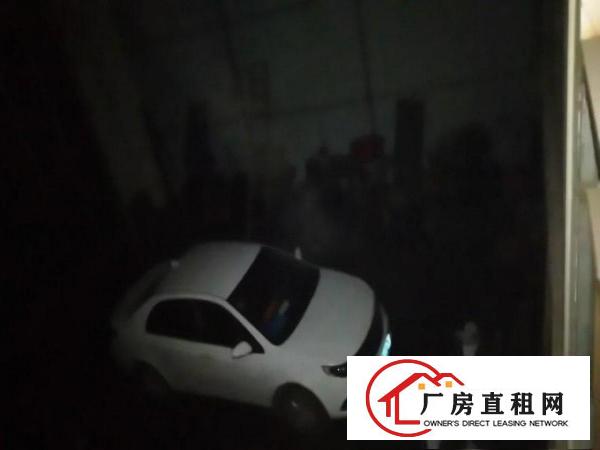  汽修厂分租带阁楼一起