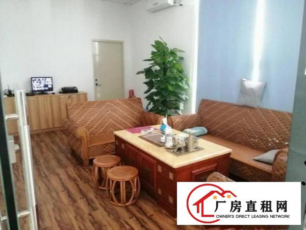  工业区楼上整层2300平出租，办公室精装，线路到位