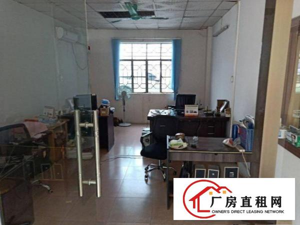  石碣唐洪标准一楼厂房出租700平，带现成办公室，水电齐全