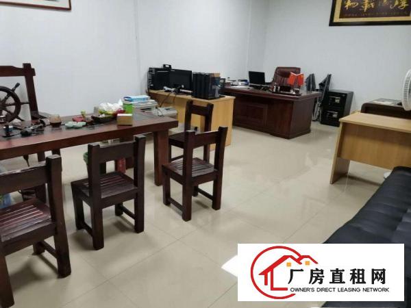  石碣四甲租客招租铁皮房300平方，现成装修，租金可谈
