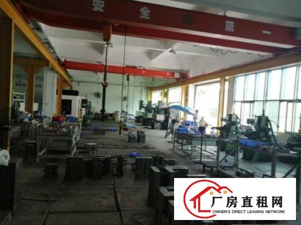 低涌村一楼500平方，带航车，水电齐全厂房出租