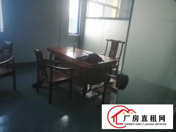  高埗镇大型工业园区新出现成装修二楼厂房出租