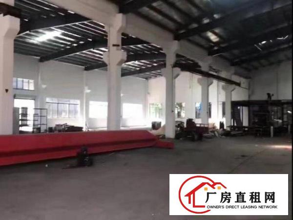  独门独院原房东无公摊，拖车随便掉头。大马路旁边