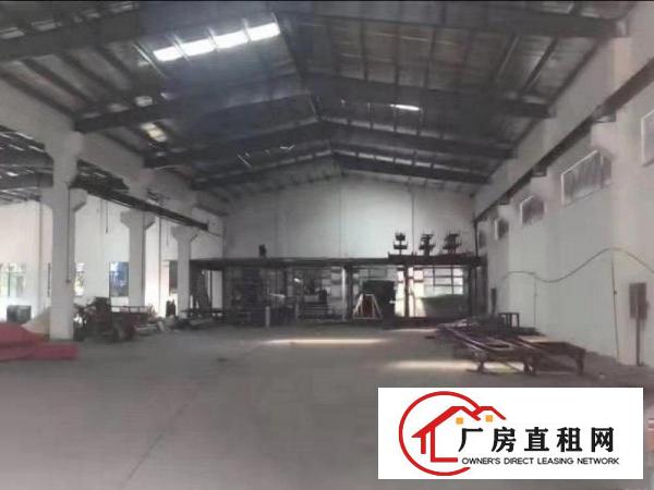  独门独院原房东无公摊，拖车随便掉头。大马路旁边