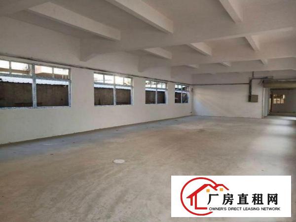  牌楼基原房东独院二层楼2100平方出租，面积无公摊