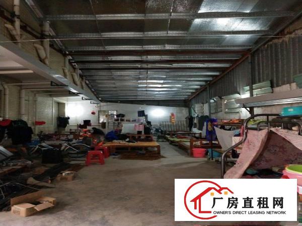  隔热泡沫瓦铁皮房，有三箱电，可做厂房或仓库。