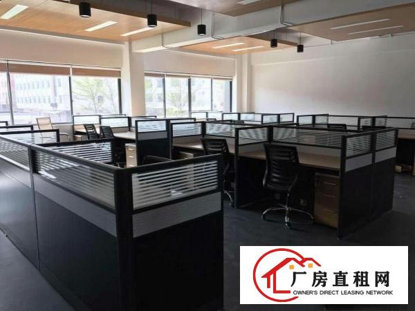  万江标准厂房一楼1000平方，办公室3间，现成水电，宿舍按需