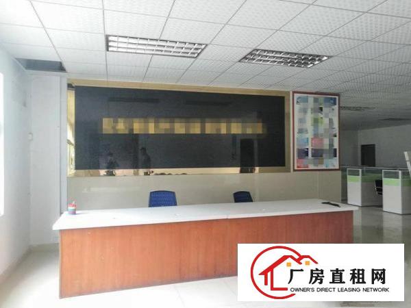  万江蚬涌二楼880平方厂房配2吨加大电梯水齐全有精装修办公室