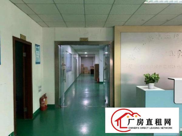  工业区标准厂房2楼1600平方可分租一半800（现成办公室）