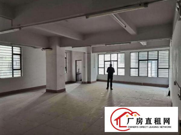  昌平精美独栋厂房2楼3楼550平出租，精装修办公室