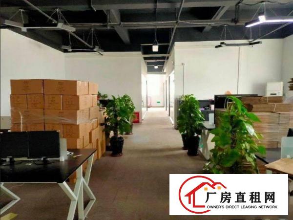  蔡白3楼1600平精装修厂房出租，可分租两家800平方