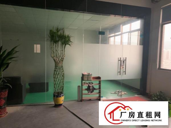  南丫新出精装修1500平厂房两个全新货梯，可办环评