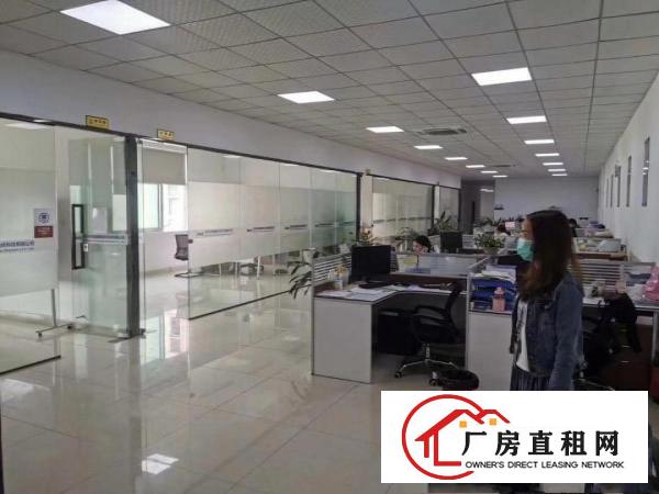  平湖华南城附近原房东厂房一二楼大小面积出租带装修一楼层高6米