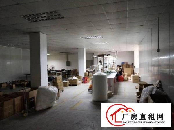  横岗华侨新村社区带装修二楼厂房680平方，可分租
