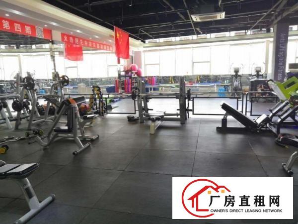  塘坑地铁口现成1400平方展厅出租之前是健身房会所