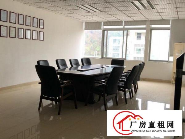  精装办公区外加电子料和成品仓库，部分办公设备可直接使用