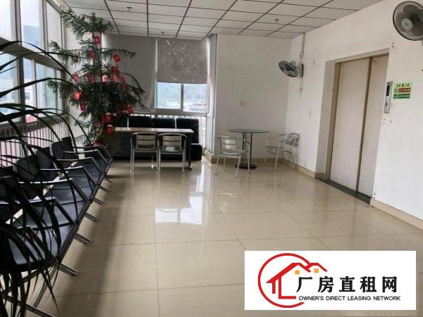  精装办公区外加电子料和成品仓库，部分办公设备可直接使用