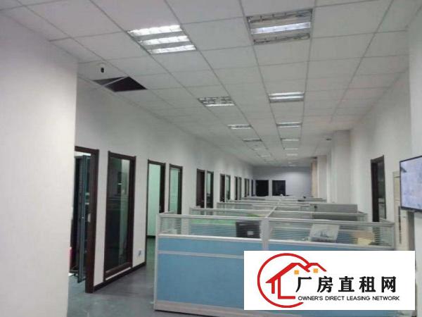  9成新！横岗社区标准一楼1000平方精装修厂房，形象靓，便宜