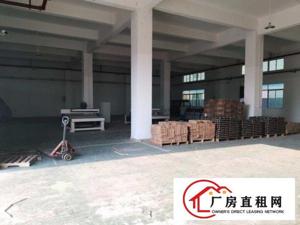  横岗标准厂房一楼500平出租，水电齐全带装修