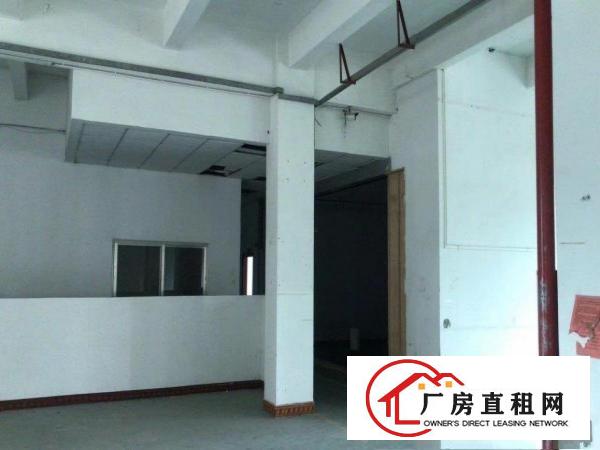 地段好，大货车进出方便，三吨货梯。