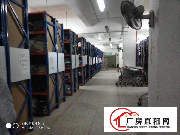 横岗地铁口现场装修服装展厅2200平无需转让费园区形象好
