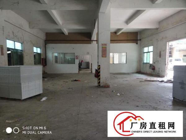  横岗荷坳地铁站，独院4500平方出租，可分租。
