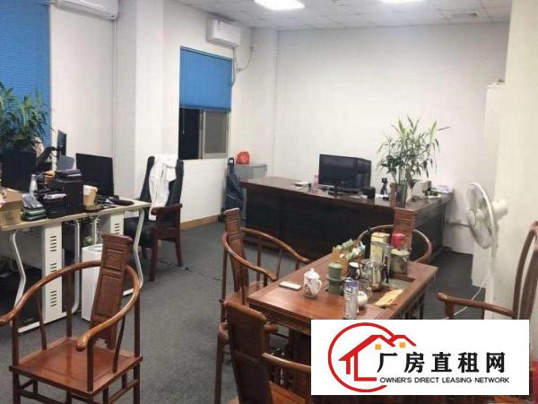  横岗旱塘村二楼1000平方精装修厂房出租，主干道旁