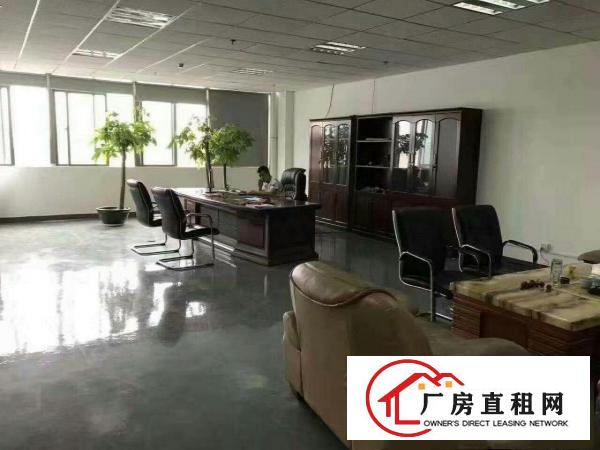  大运新城地铁站附近现整层厂房1200平招租（可分租）