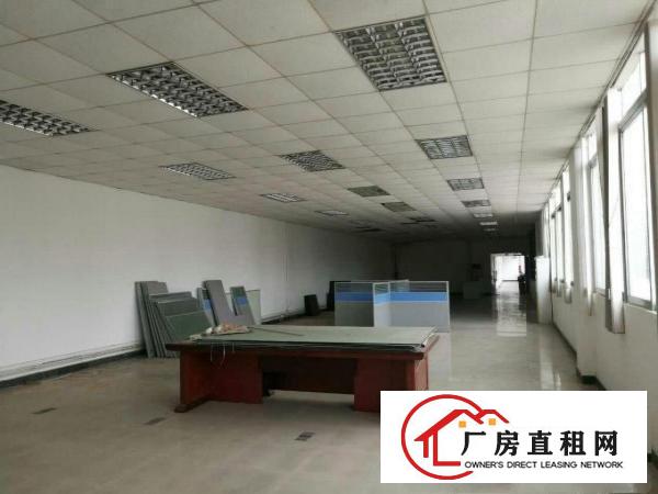  大运新城地铁站附近现整层厂房1200平招租（可分租）