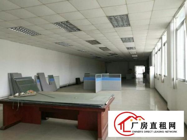 大运新城地铁站附近现整层厂房1200平招租（可分租）