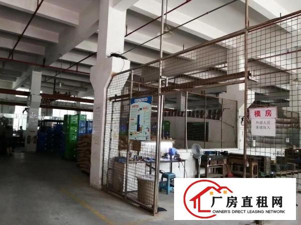  横岗荷坳地铁站的独院厂房1130平米一楼高6米带牛角