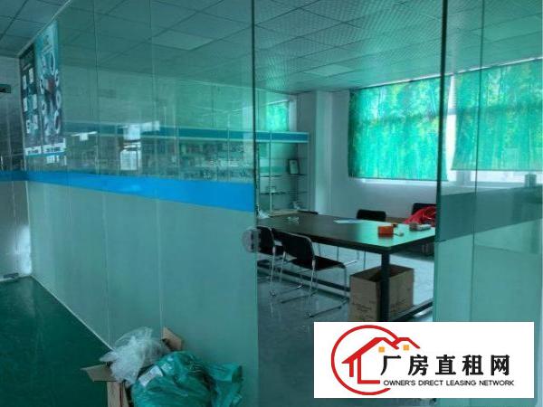  安良安兴路附近900平方电子厂出租，现成装修