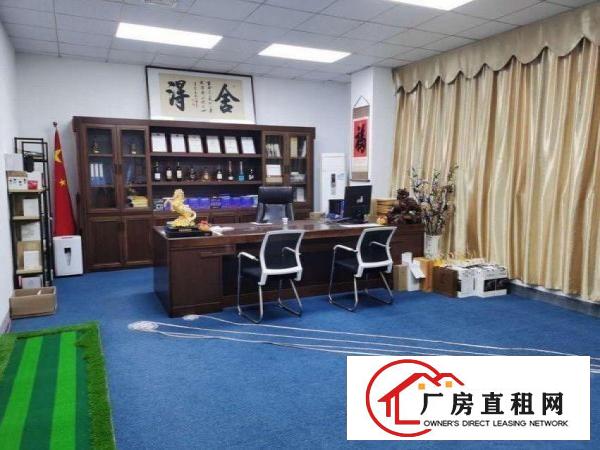  横岗六约新出楼上一整层精装修450平厂房出租，上下货方便