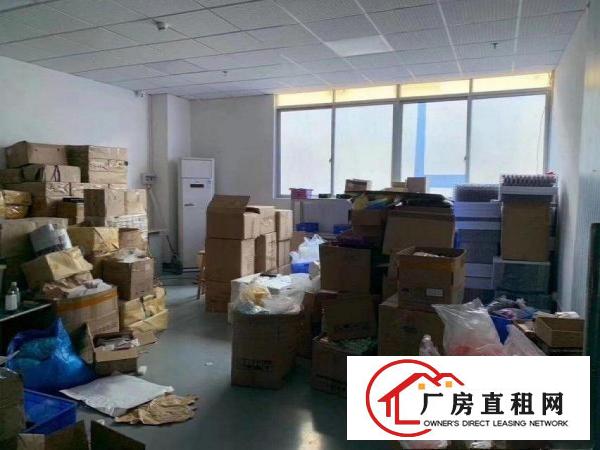  横岗四联新出2楼680平电子设备厂房出租，不需转让费