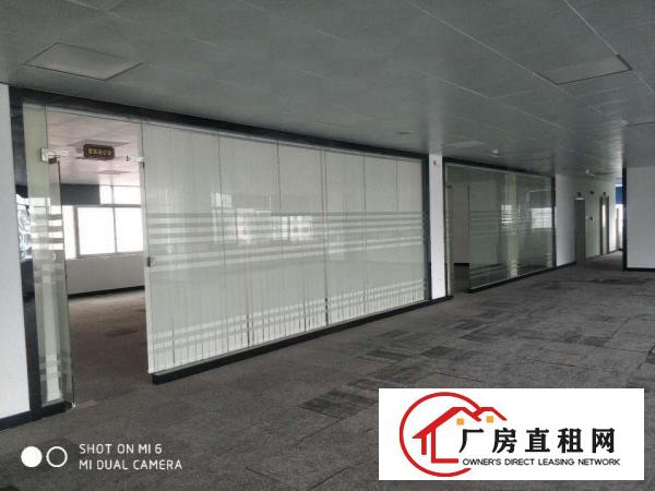  横岗地铁口村委独门独院办公大楼3600平无公摊企业总部，教育