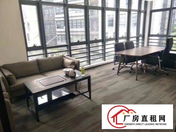  出租龙岗区横岗地铁站红本房租期10年新装修..