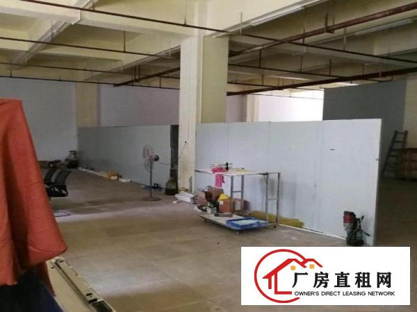  横岗四联一楼原房东1500平无公摊30元好谈