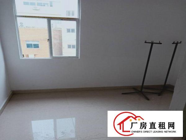  深圳市龙岗大道边，地铁口900米，原房东自有小独栋厂房招租