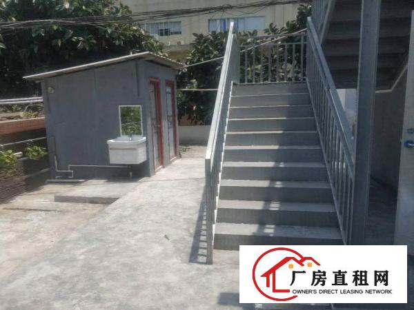  深圳市龙岗大道边，地铁口900米，原房东自有小独栋厂房招租